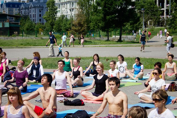 Йога-флэшмоб в Казани photo IMG_5167_zpsbd22f1d5.jpg