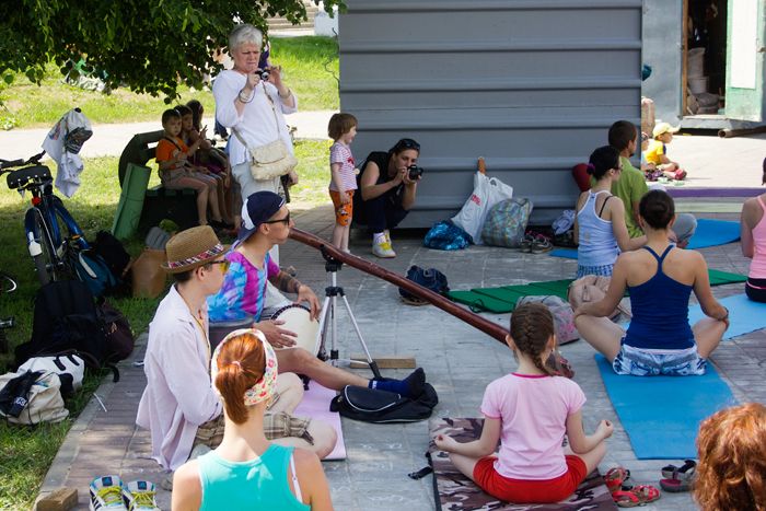 Йога-флэшмоб в Казани photo IMG_5168_zps02fba6a0.jpg