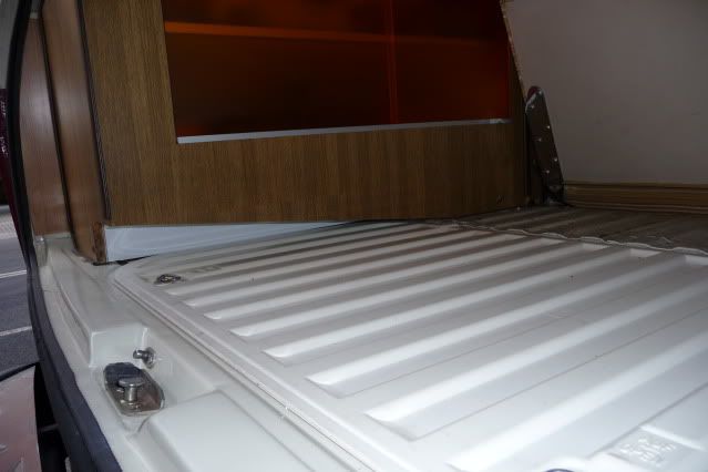 Reformar armario instalando puertas correderas [VWT3 Club Joker]