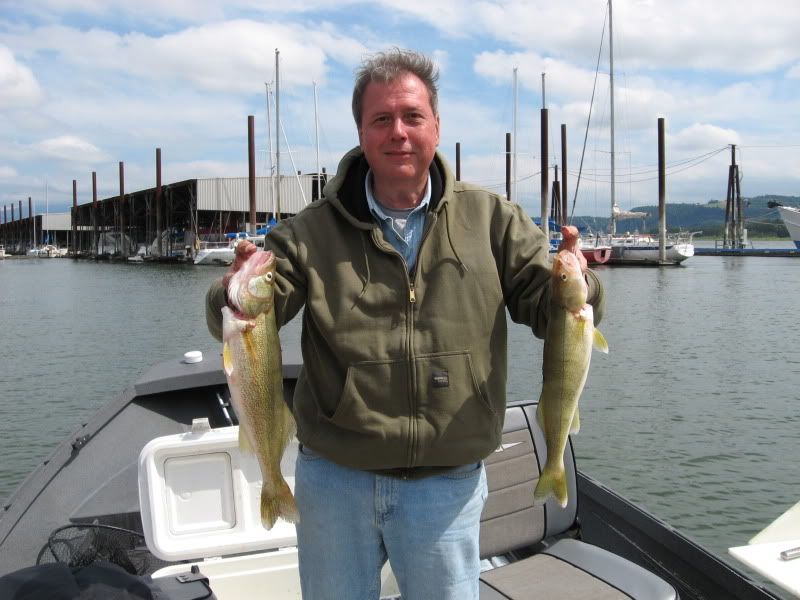 http://i450.photobucket.com/albums/qq225/iPix/2010/Walleye.jpg