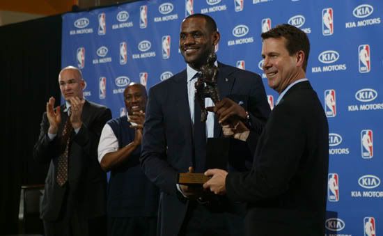 PhotobucketLeBron James Wins The 2009 NBA MVP Award