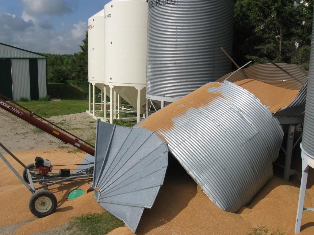 Viewing a thread ? about a grain bin that is starting to buckle