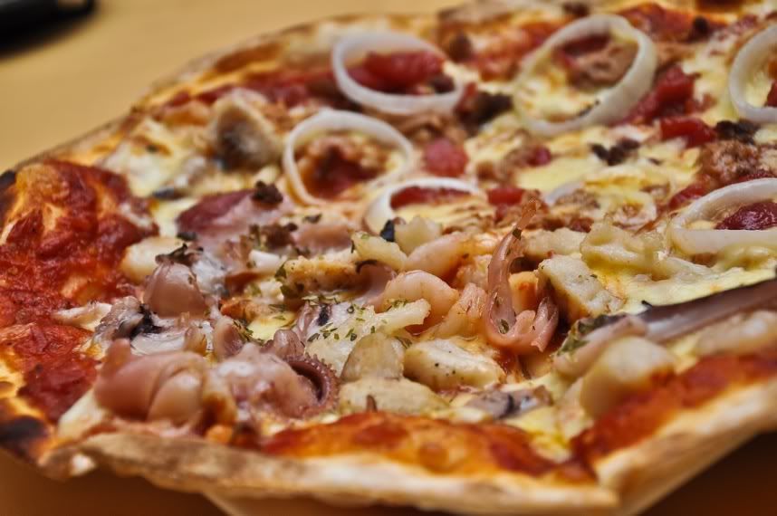 olives_restaurant_pizza_frutti_di_mare