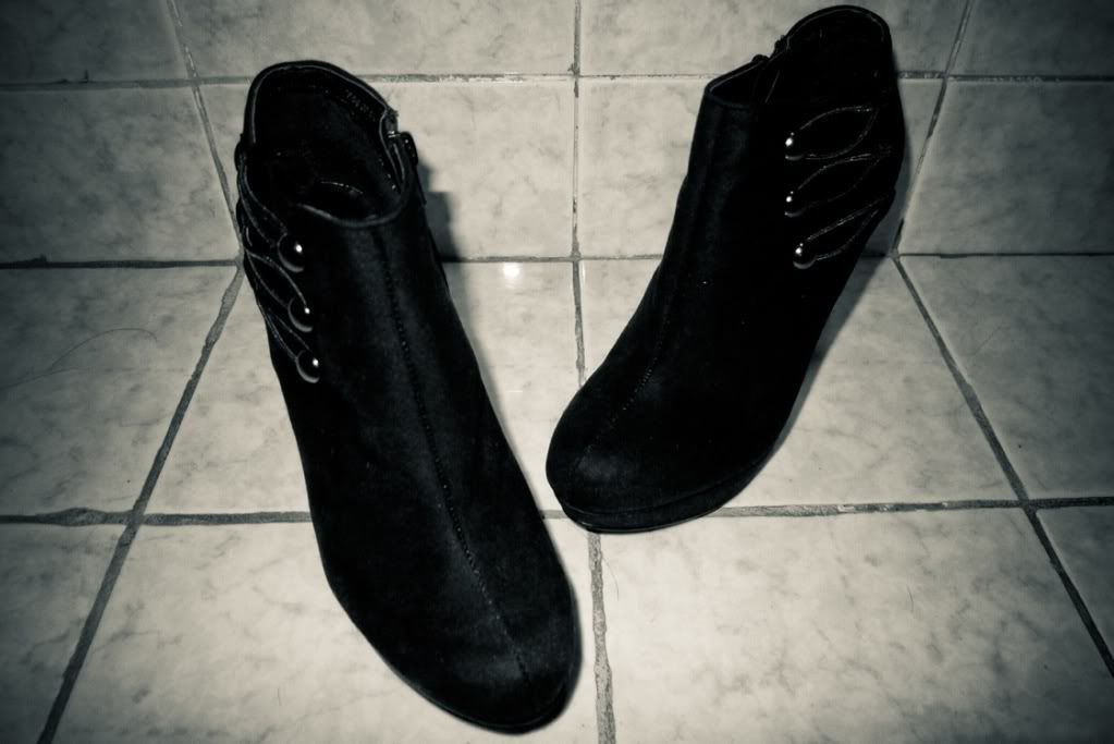 suede_ankle_boots