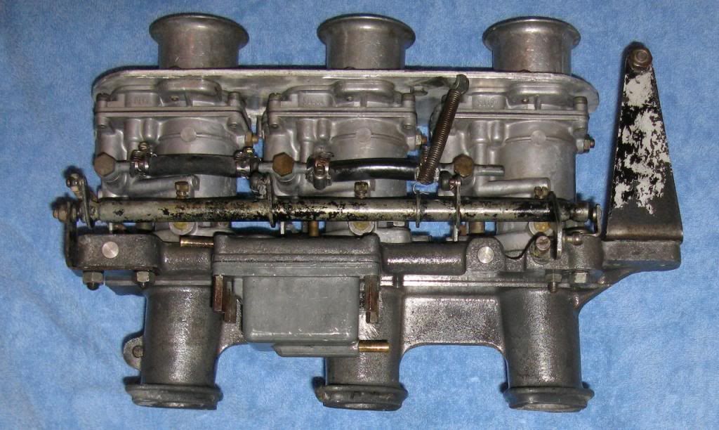 http://i450.photobucket.com/albums/qq230/AllenImages/Solex%20Carburetors/4.jpg