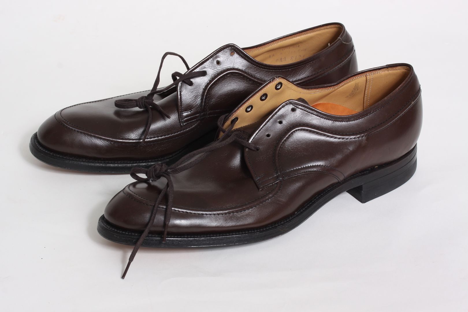 Foot So-Port Shoes. | Vintage-Haberdashers Blog